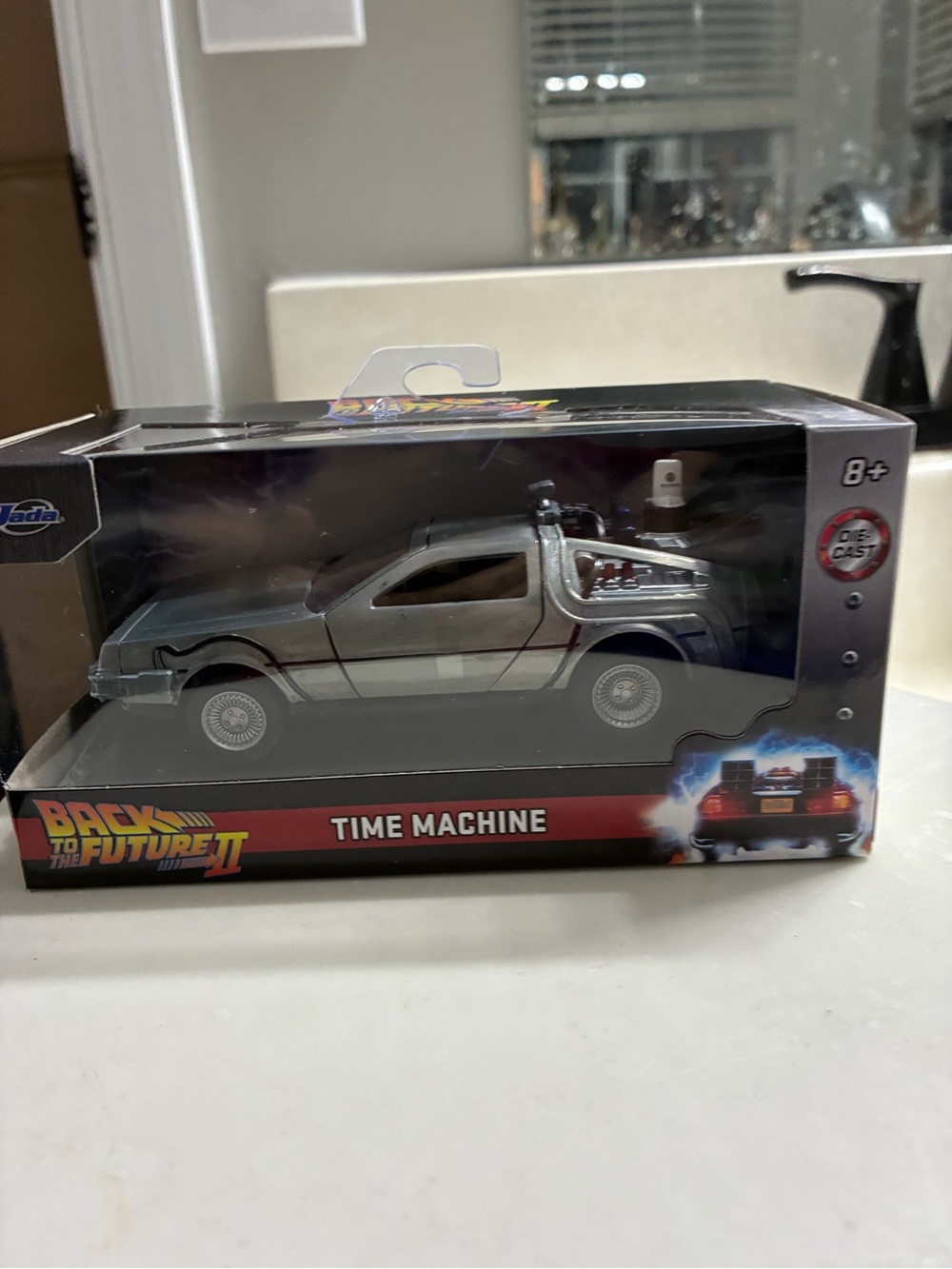 New in Box Jada Toys Back to the Future Part II Time Machine DeLorean